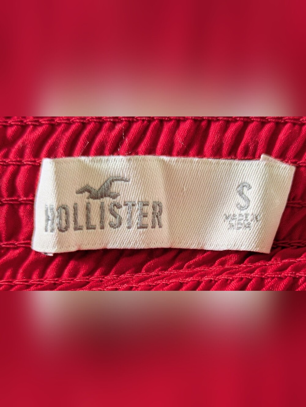 EUC....Hollister Sweetheart Neckline Ruched Red Babydoll Top Size S - Picture 2 of 6